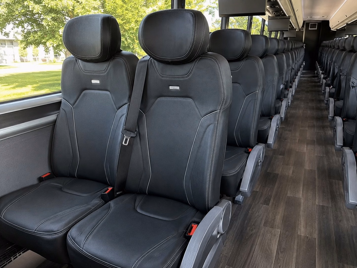 airport transfers for wedding guests flying into sna or lax are easy with charterbuswestminsterca com