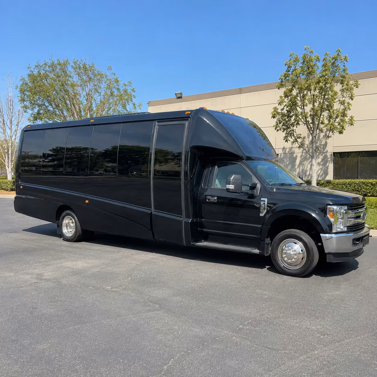 party buses for concerts at the wiltern hollywood bowl and beyond